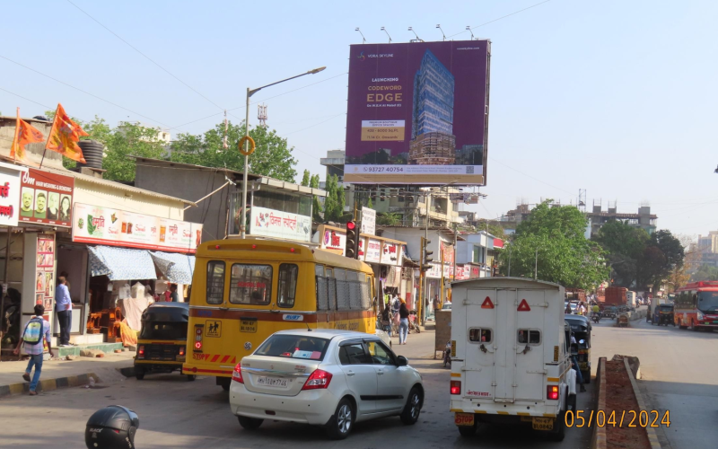 HOARDING : 40 X 40 ON SV ROAD, MALAD