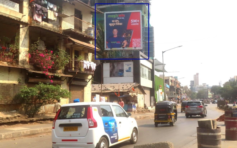 HOARDING : 21 X 21 ON S.V. ROAD, NEAR NATRAJ MARKET, MALAD