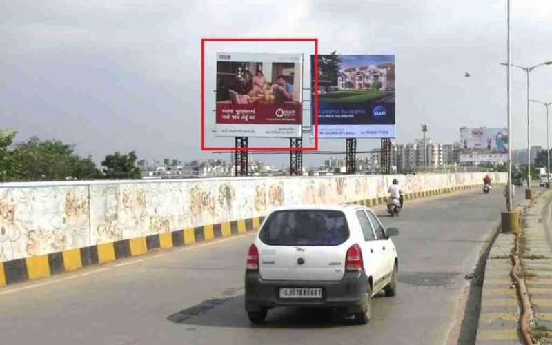 HOARDING : 20 X 20   GHATLODIYA FLYOVER, SOLA BHAGWAT TO PRABHAT CHOWK (L), GHATLODIYA