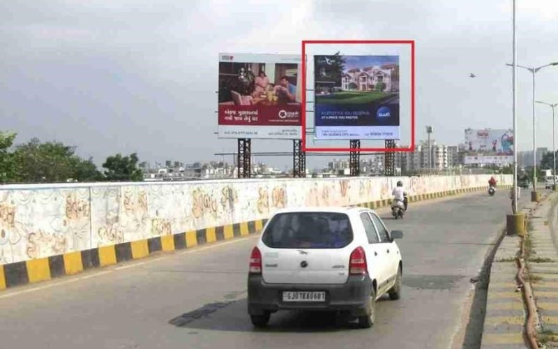 HOARDING : 20 X 20  GHATLODIYA FLYOVER, SOLA BHAGWAT TO PRABHAT CHOWK (R), GHATLODIYA