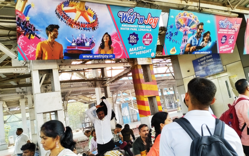 TRAIN AD : 8 X 3 STATION BOARD, THANE – CENTRAL LINE